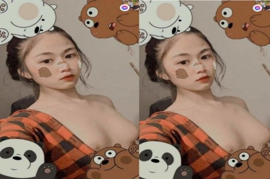 Em bé ngây thơ chưa quen chuyện 